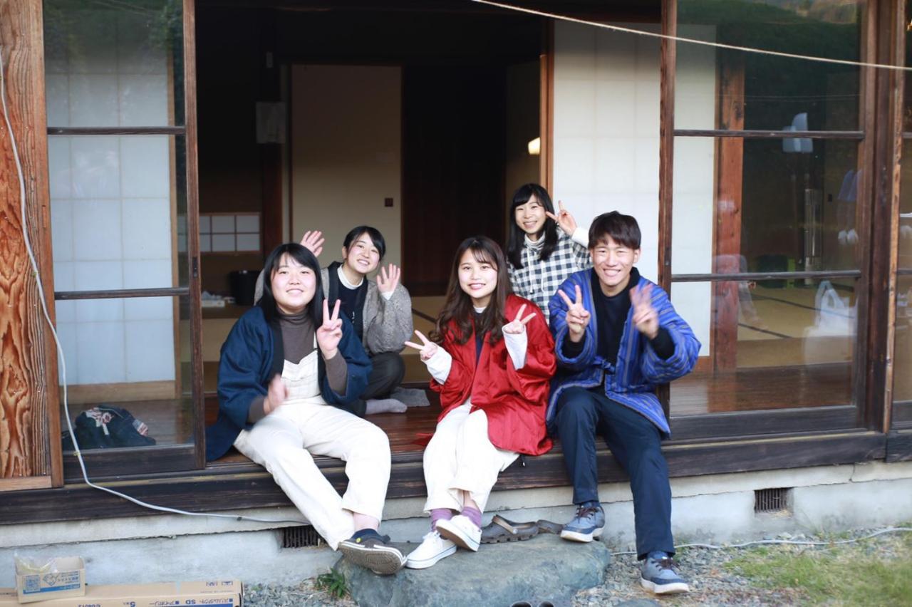 Guest House Yukari Tsuru Extérieur photo