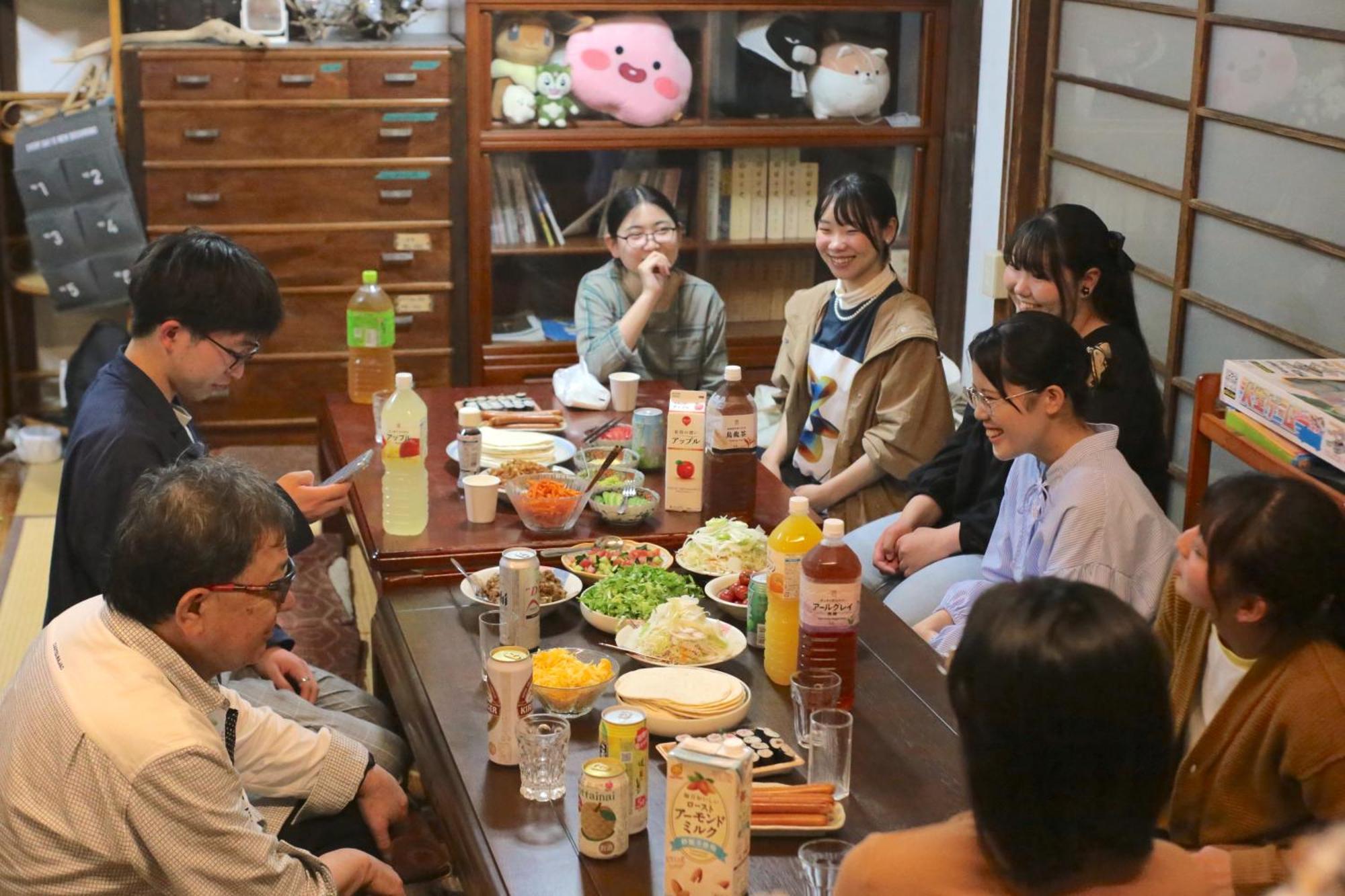 Guest House Yukari Tsuru Extérieur photo